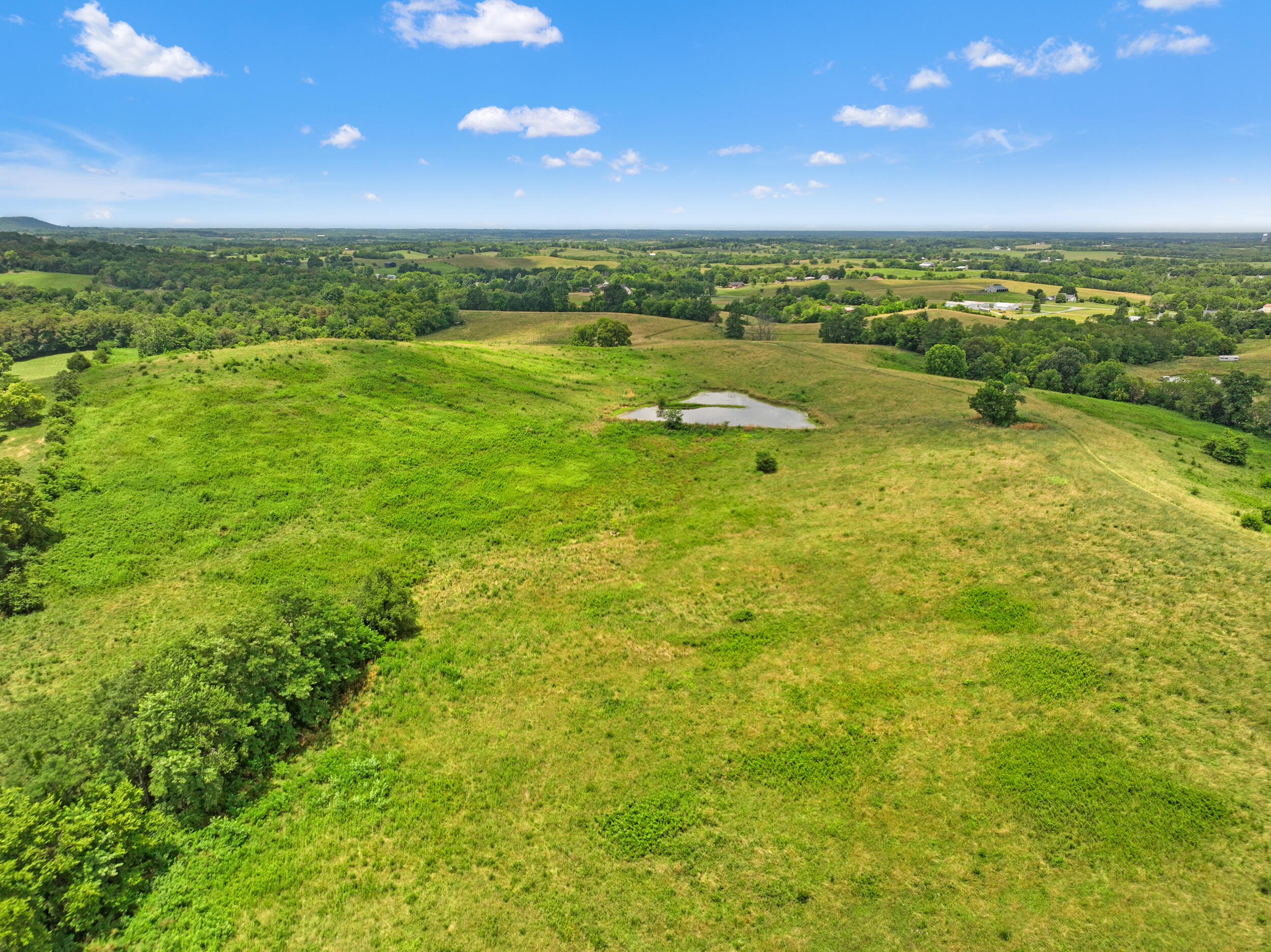 7025 Lebanon Road Danville, KY 40422 - Photo 8 of 16 12_dji_0101
