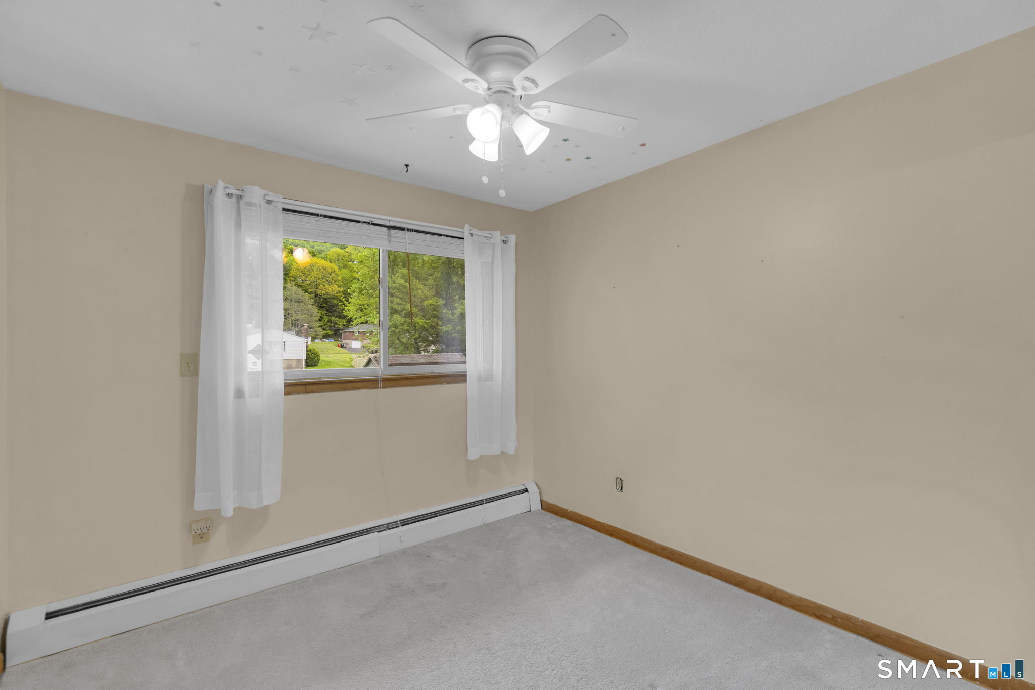 102 Wayne Lane Meriden, CT 06450 - Photo 13 of 36 an empty room with windows and closet