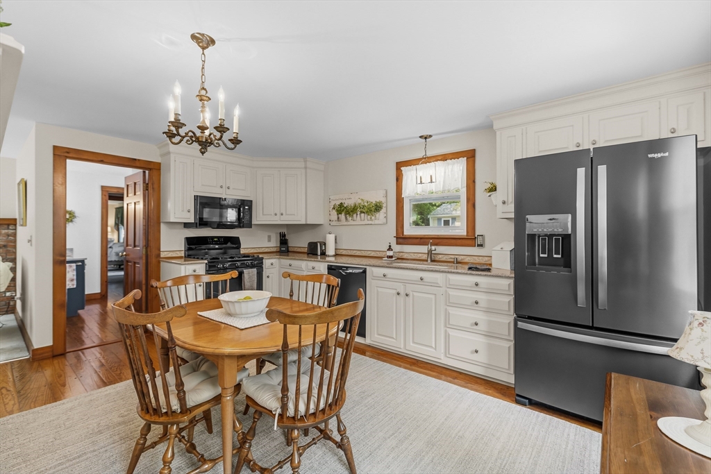 32 Shields Road Mashpee, MA 02649 - Photo 7 of 41 Gallery Image 7