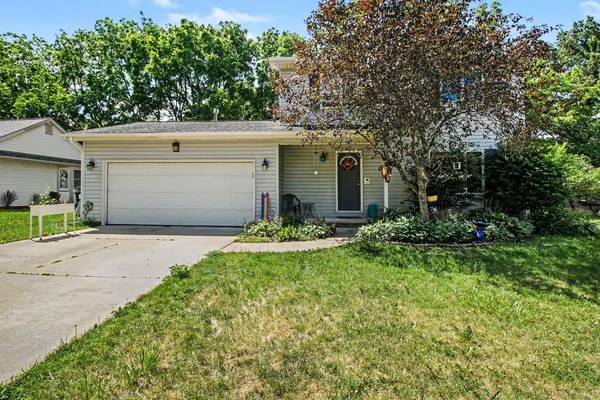 $369,000 | 2250 Eads Place, Howell, MI 48843