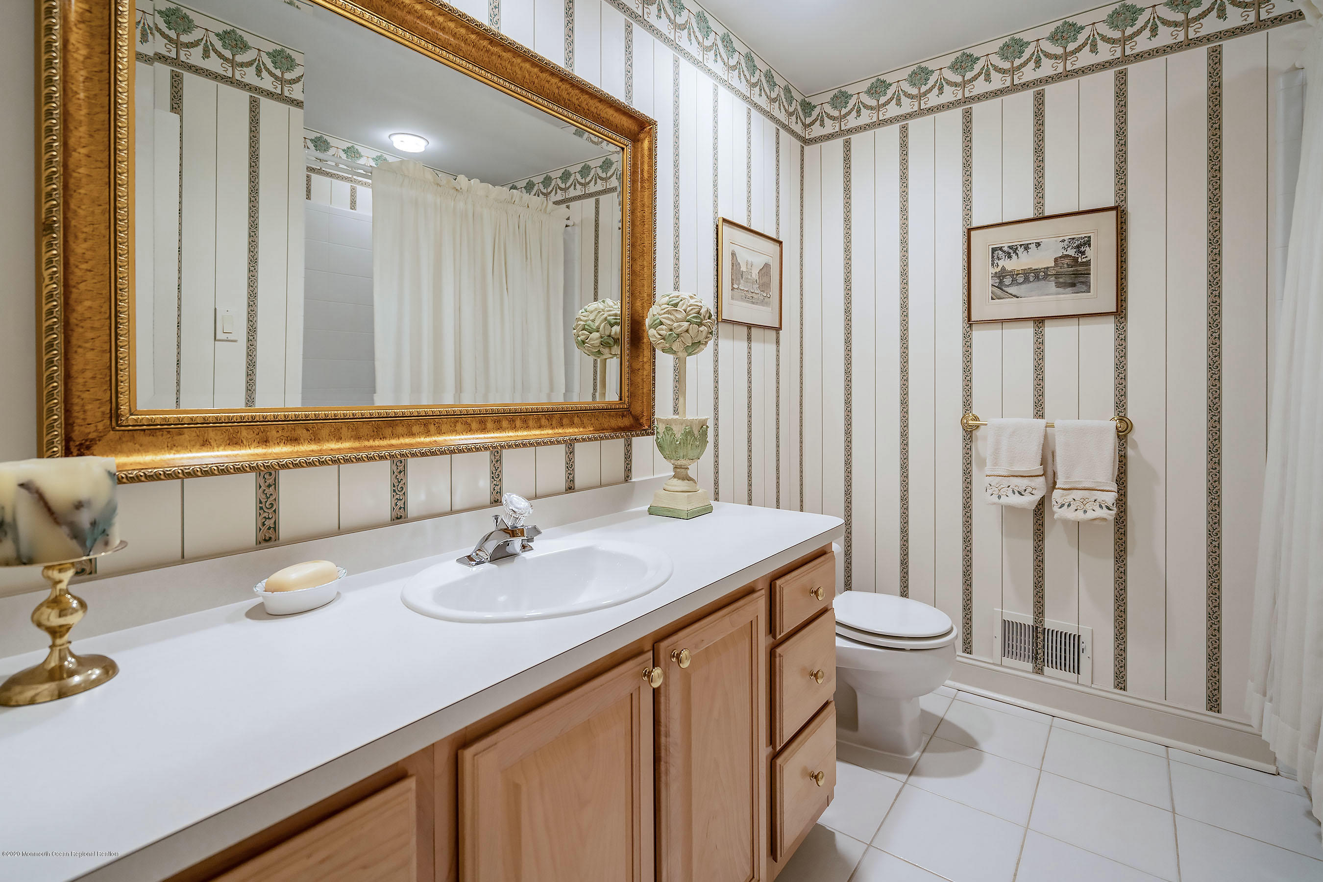 640 Oceanview Road Brielle, NJ 08730 - Photo 31 of 66 Lavatory3A