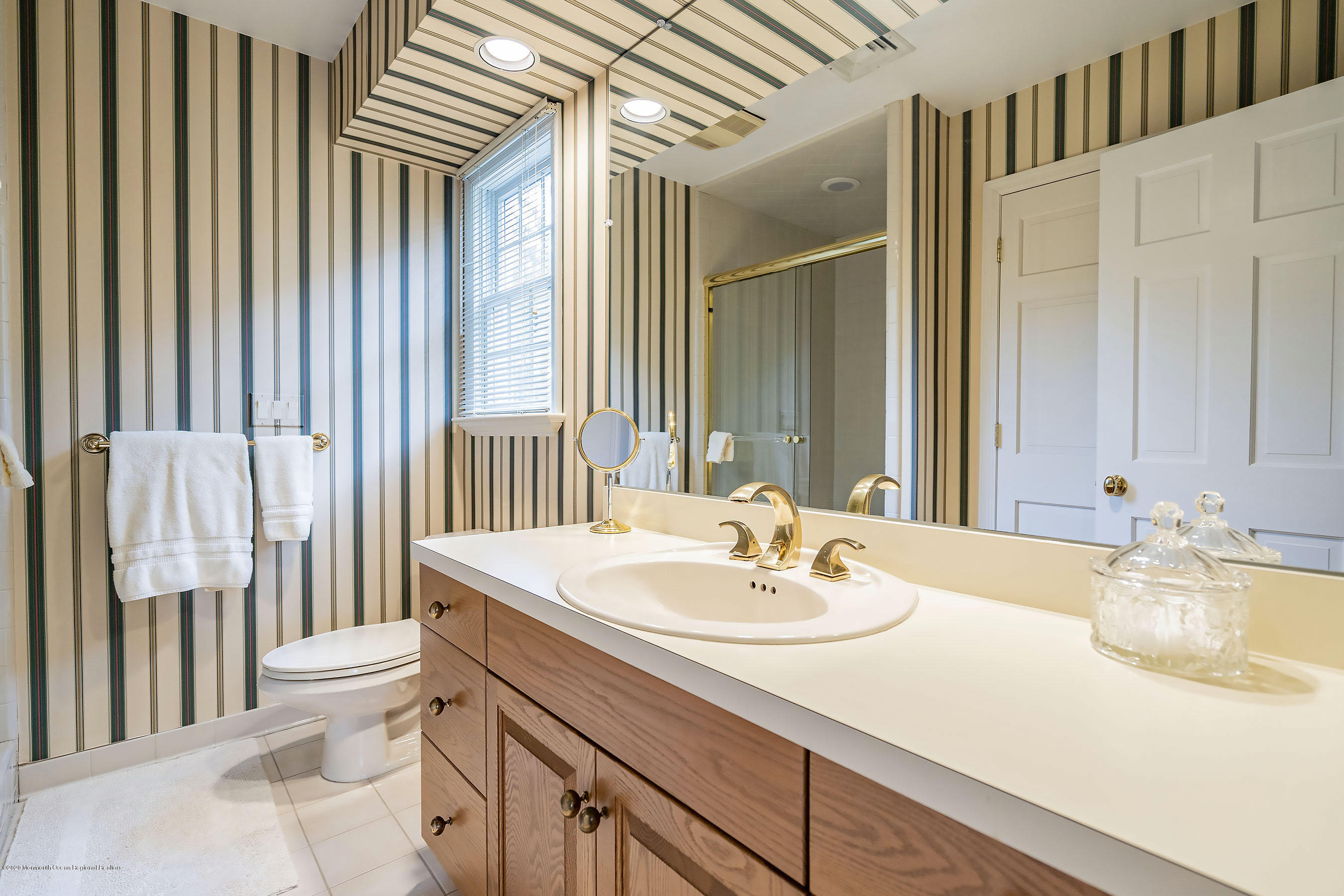 640 Oceanview Road Brielle, NJ 08730 - Photo 49 of 66 Lavatory1A