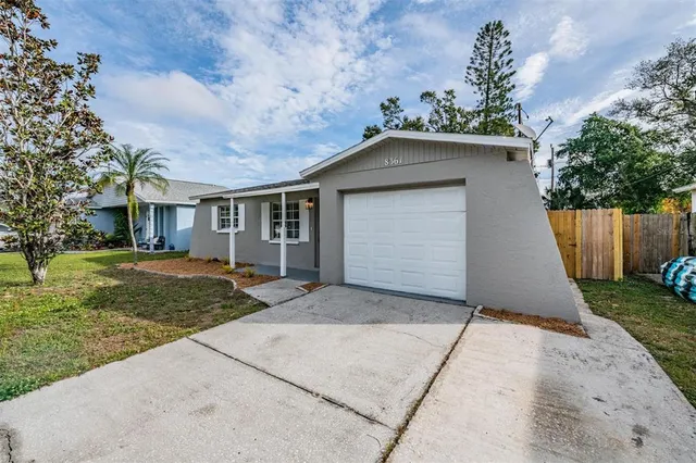 $285,000 | 8361 43rd Street, Pinellas Park, FL 33781