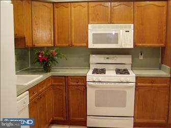 9200 Blue Grass Road, Unit H171 Philadelphia, PA 19114 - Photo 4 of 6 Gallery Image 4