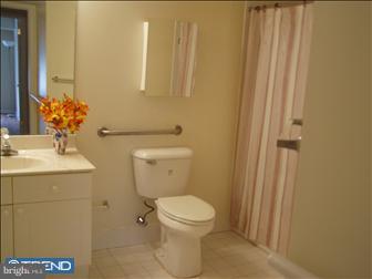 9200 Blue Grass Road, Unit H171 Philadelphia, PA 19114 - Photo 5 of 6 Gallery Image 5