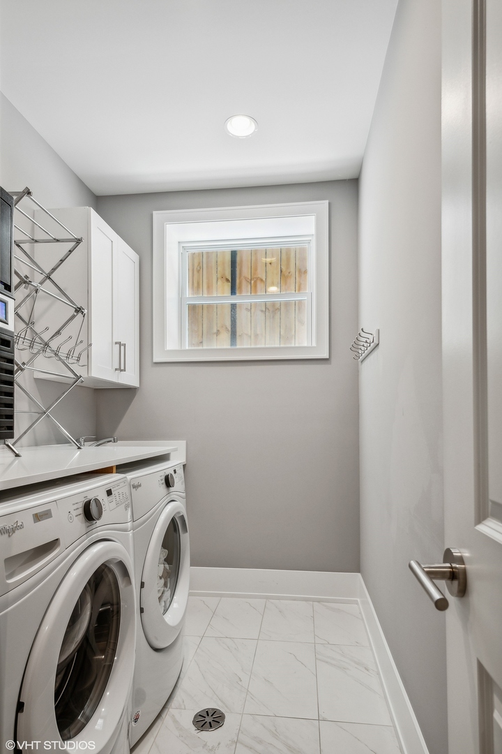 2062 North Bingham Street Chicago, IL 60647 - Photo 22 of 34 a view of utility room with washer and dryer