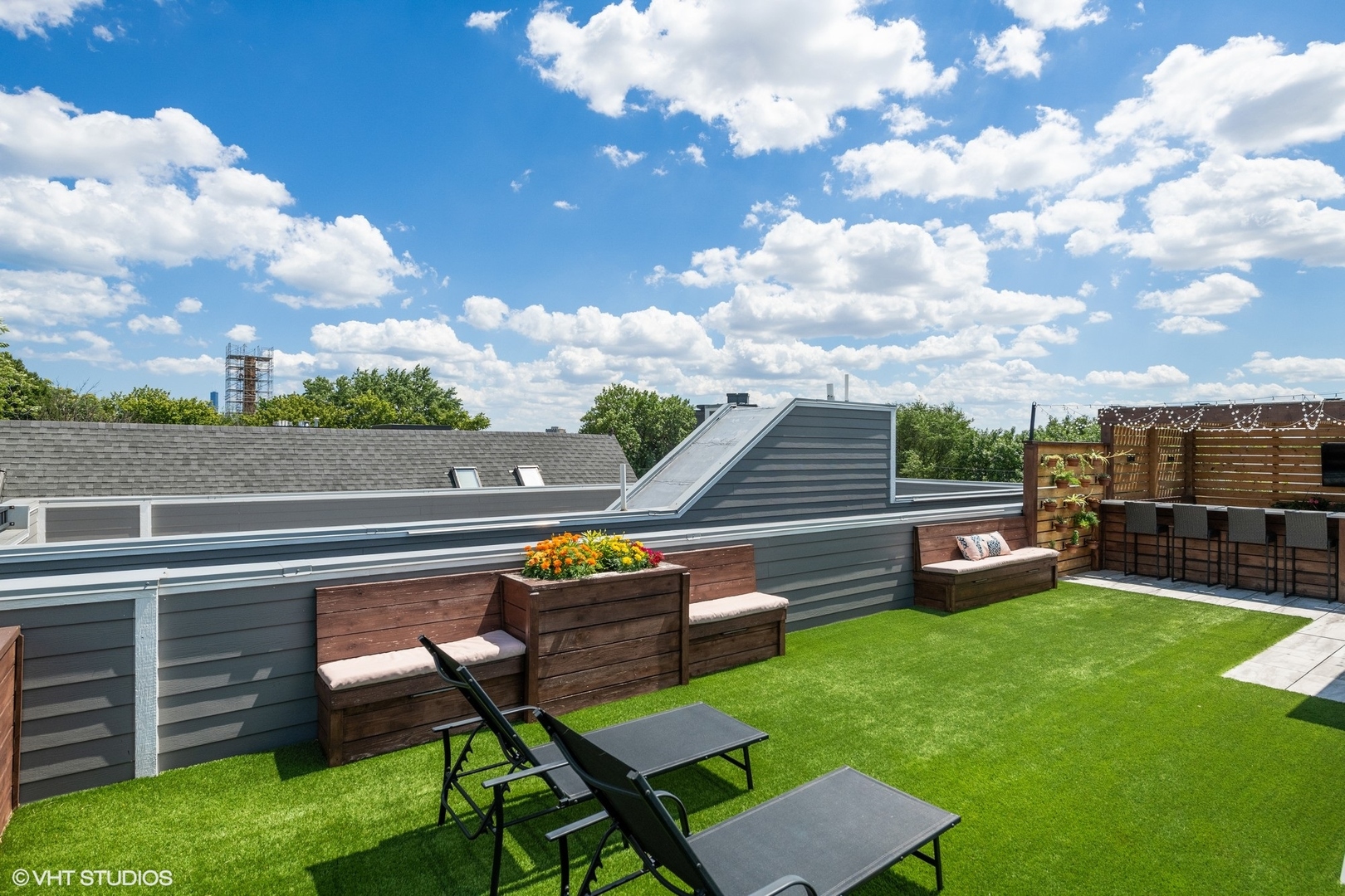 2062 North Bingham Street Chicago, IL 60647 - Photo 25 of 34 a view of a chairs in a patio
