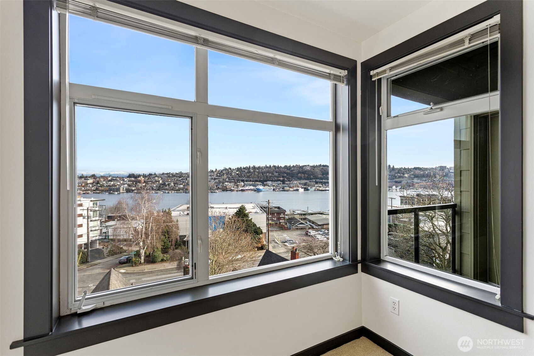 655 Crockett Street, Unit B207 Seattle, WA 98109 - Photo 15 of 27