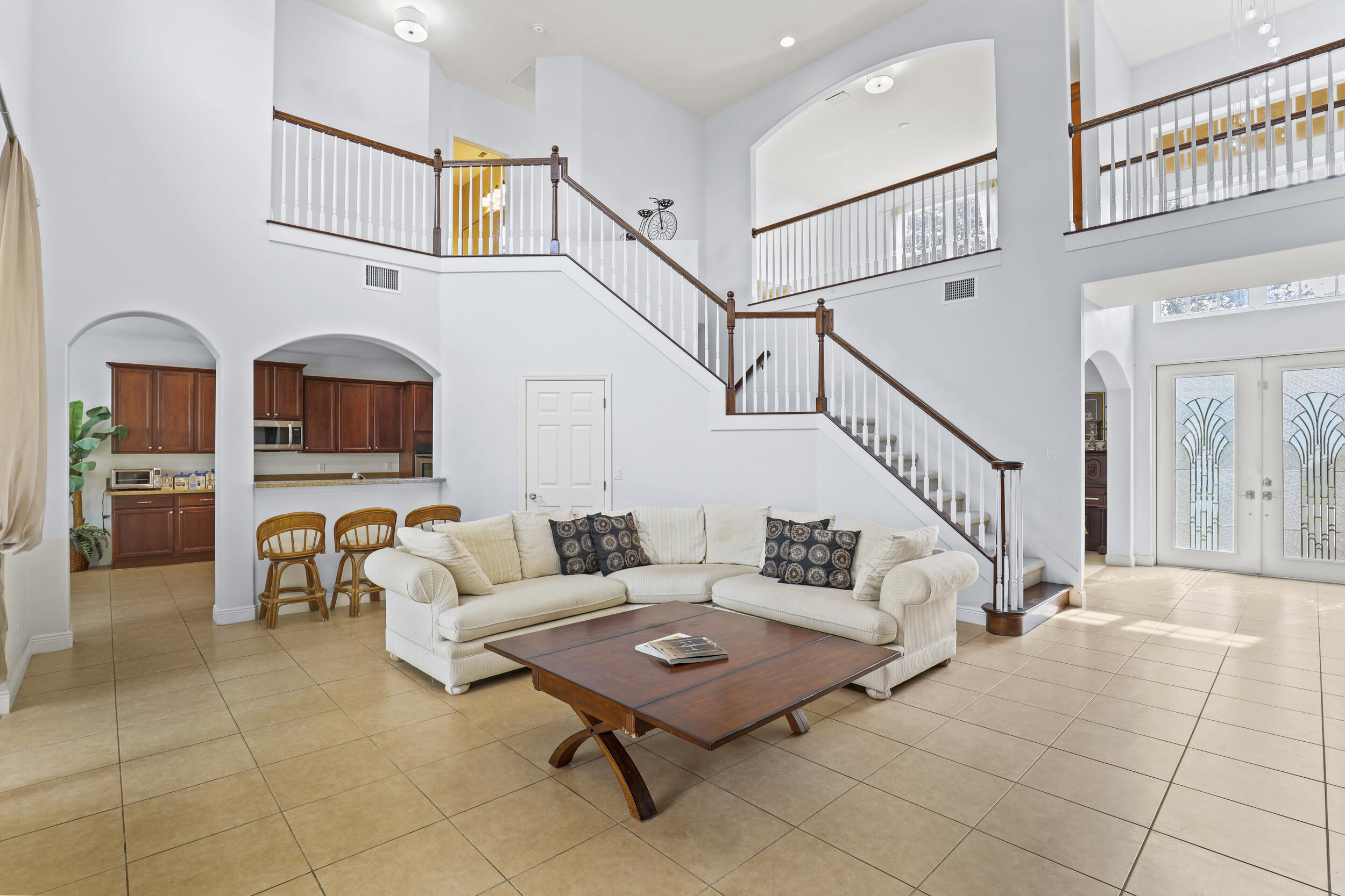2189 Southwest Panther Trace Stuart, FL 34997 - Photo 6 of 38 Family Room