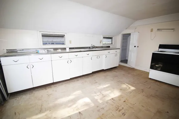 $175,000 | 409 Portage Avenue, Three Rivers, MI 49093