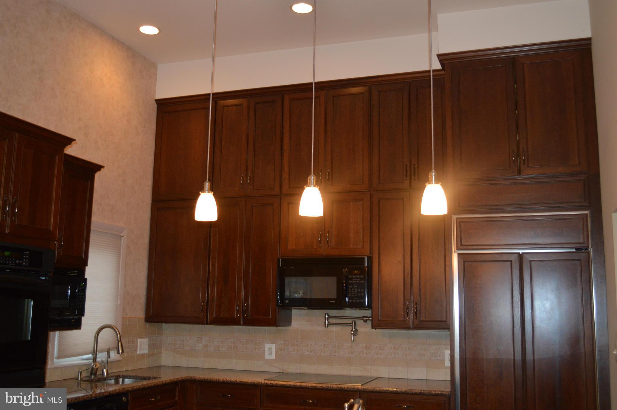 7511 Labyrinth Road Pikesville, MD 21208 - Photo 7 of 30 Kitchen