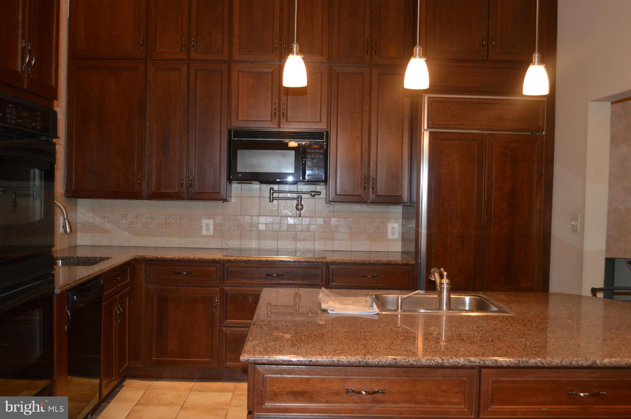 7511 Labyrinth Road Pikesville, MD 21208 - Photo 8 of 30 Kitchen