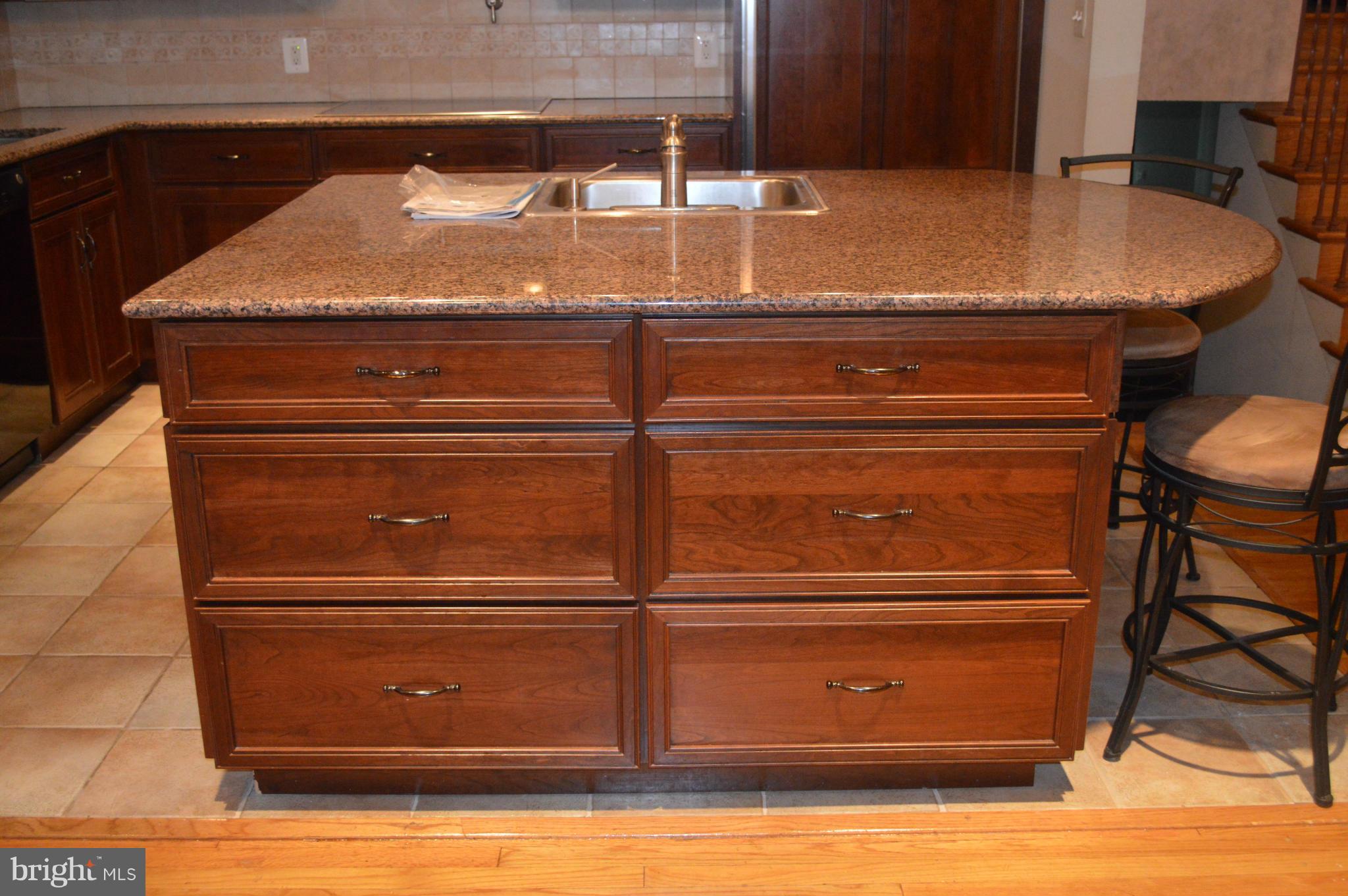 7511 Labyrinth Road Pikesville, MD 21208 - Photo 9 of 30 Kitchen