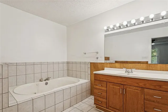 $1,850 | Undisclosed Address, Lacombe, LA 70445