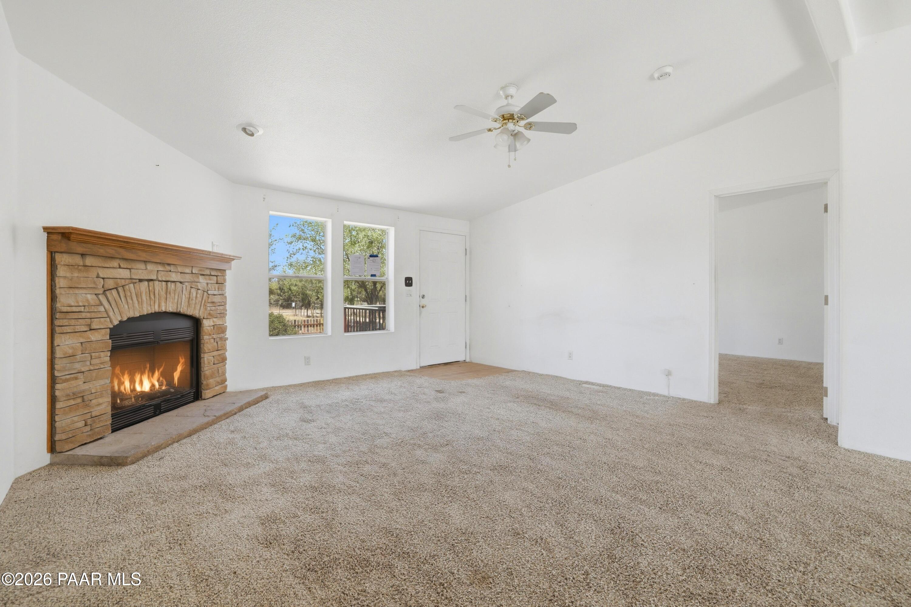 1495 Buffalo Run Road Chino Valley, AZ 86323 - Photo 5 of 32 05-Living Room