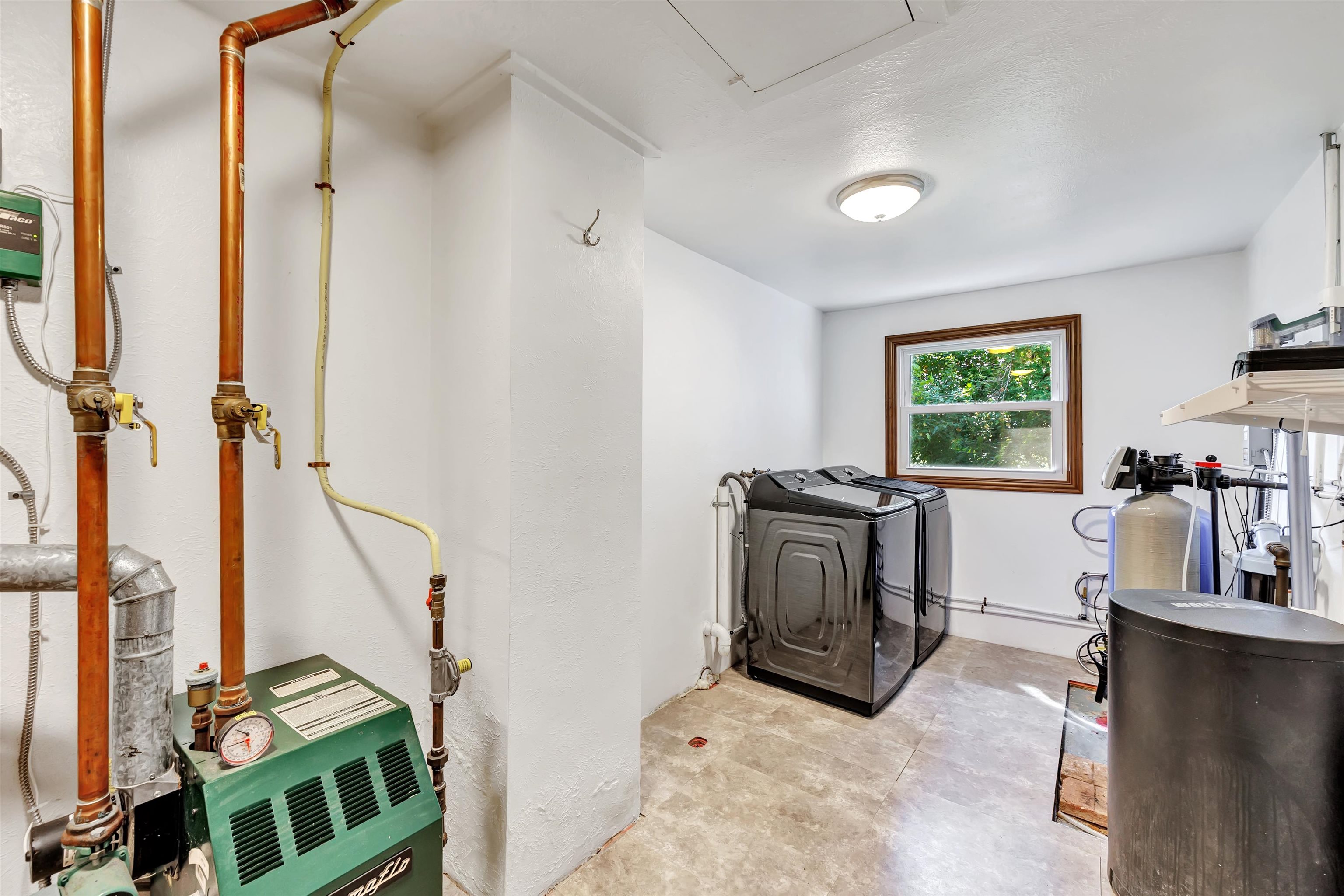 660 North Northview Road Green Bay, WI 54311 - Photo 19 of 44 Gallery Image 19