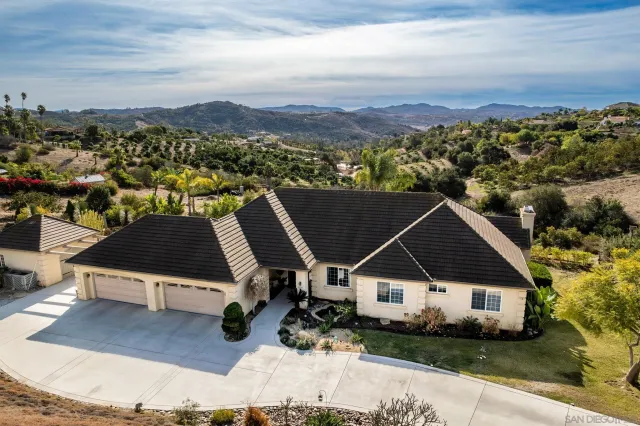 $1,349,000 | 2635 Vista De Palomar, Fallbrook, CA 92028