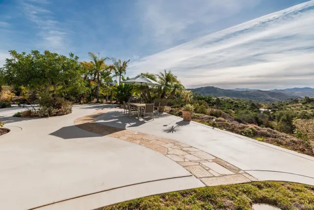 $1,349,000 | 2635 Vista De Palomar, Fallbrook, CA 92028