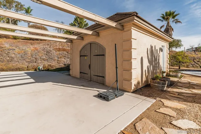 $1,349,000 | 2635 Vista De Palomar, Fallbrook, CA 92028