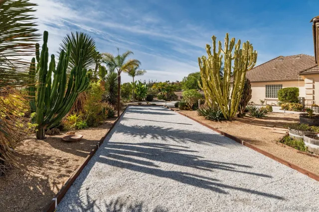 $1,349,000 | 2635 Vista De Palomar, Fallbrook, CA 92028