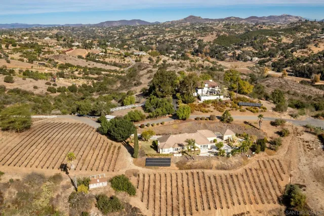$1,349,000 | 2635 Vista De Palomar, Fallbrook, CA 92028