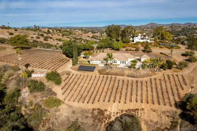 $1,349,000 | 2635 Vista De Palomar, Fallbrook, CA 92028