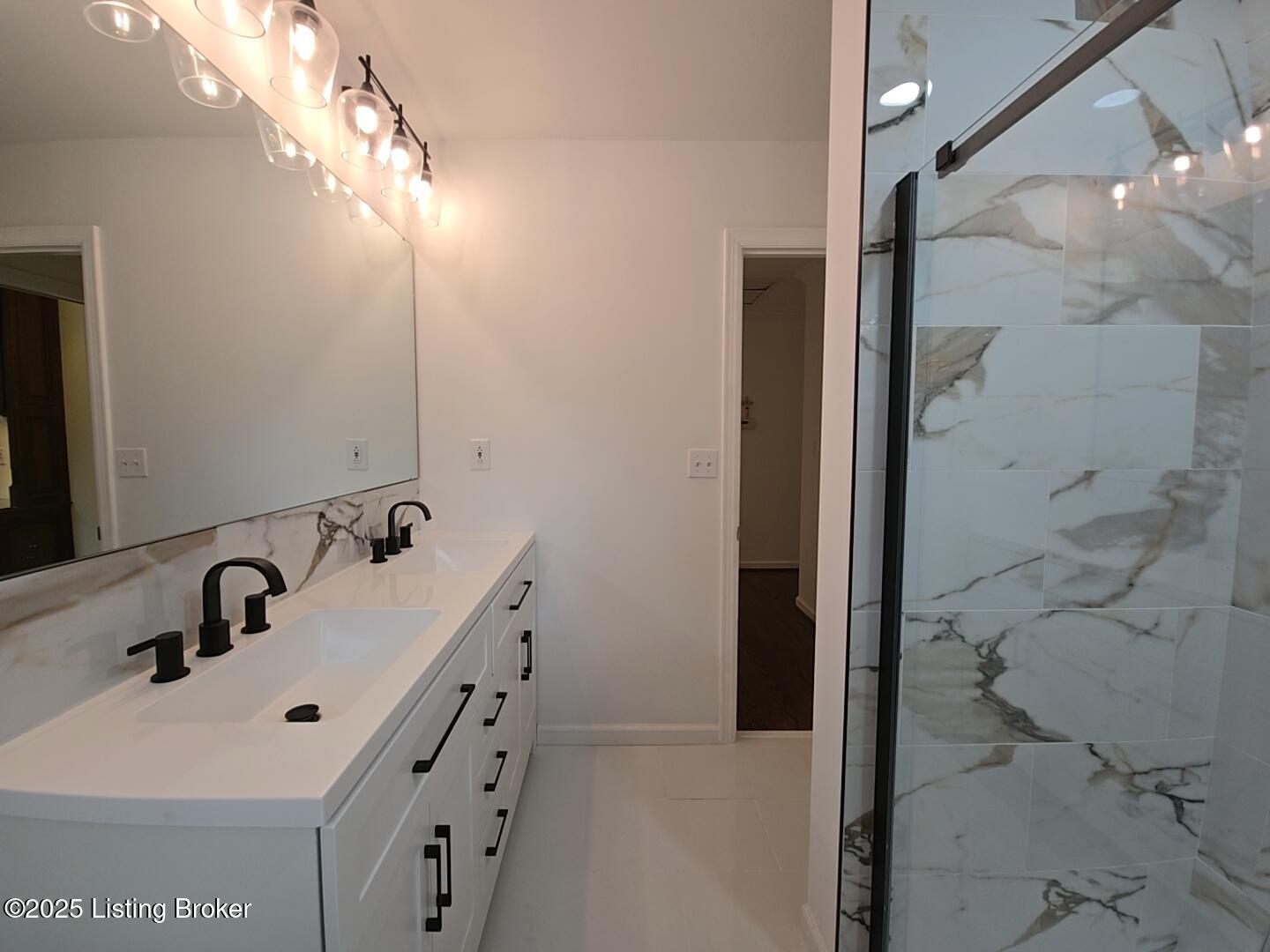 5314 Hempstead Road Louisville, KY 40207 - Photo 32 of 69 DJI_20250905_155419_116