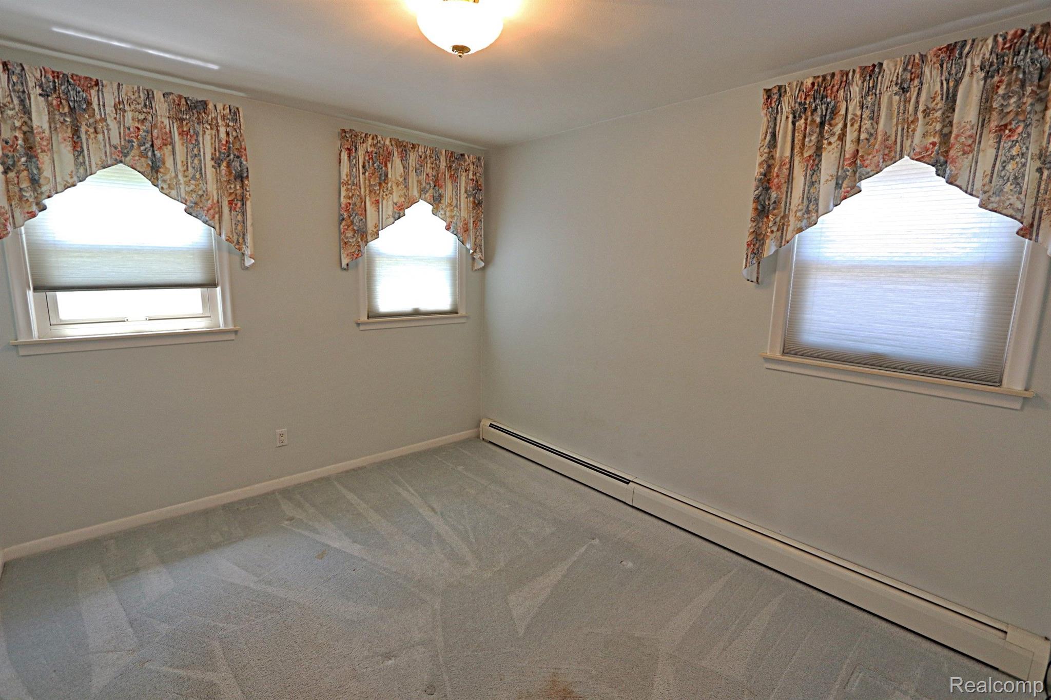 18618 Wick Road Allen Park, MI 48101 - Photo 30 of 40 Gallery Image 30
