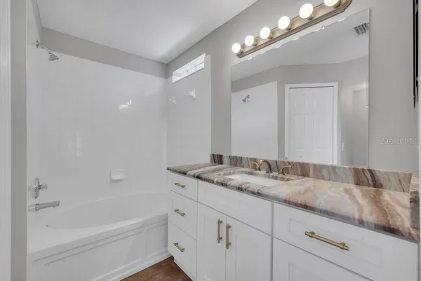 $2,000 | 4729 White Bay Circle, Wesley Chapel, FL 33545