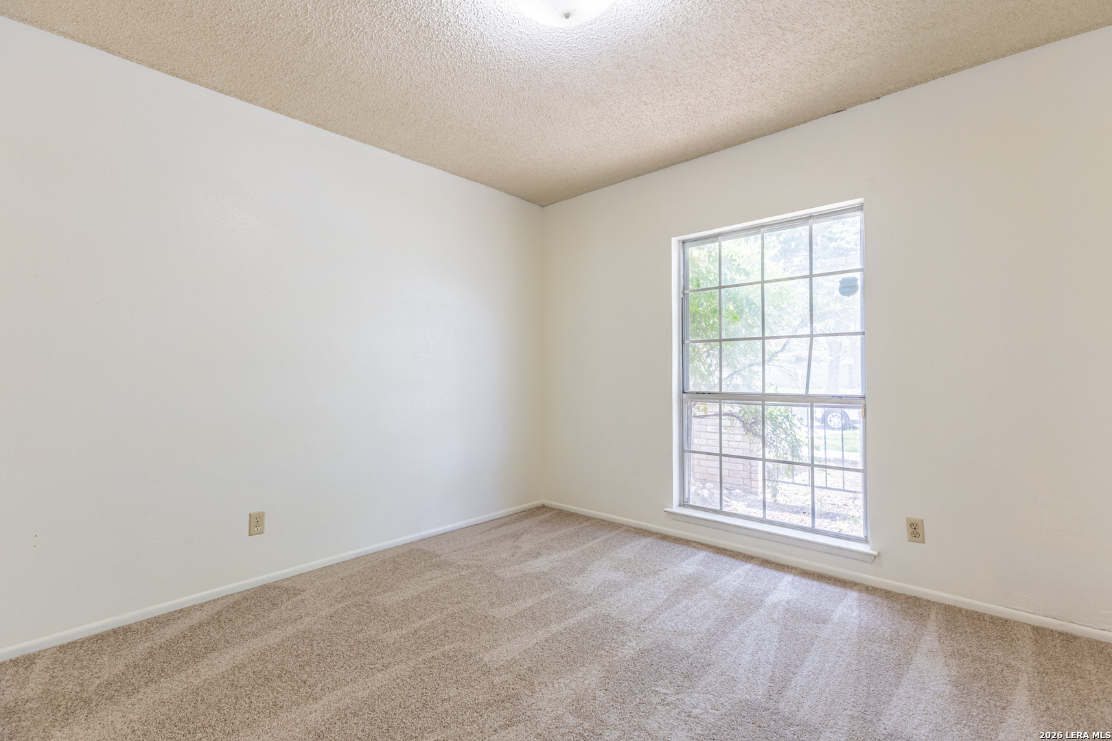 8127 Babe Ruth Street San Antonio, TX 78240 - Photo 7 of 33