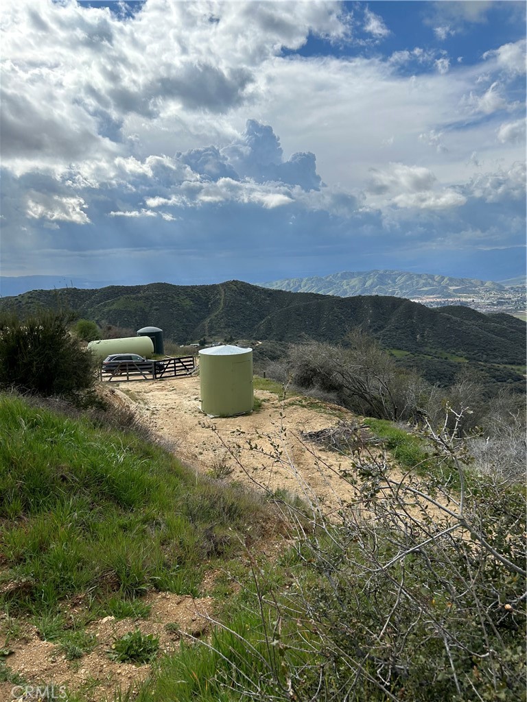 37342 Pisgah Peak Road Yucaipa, CA 92399 - Photo 4 of 6 a view of a terrace with a yard