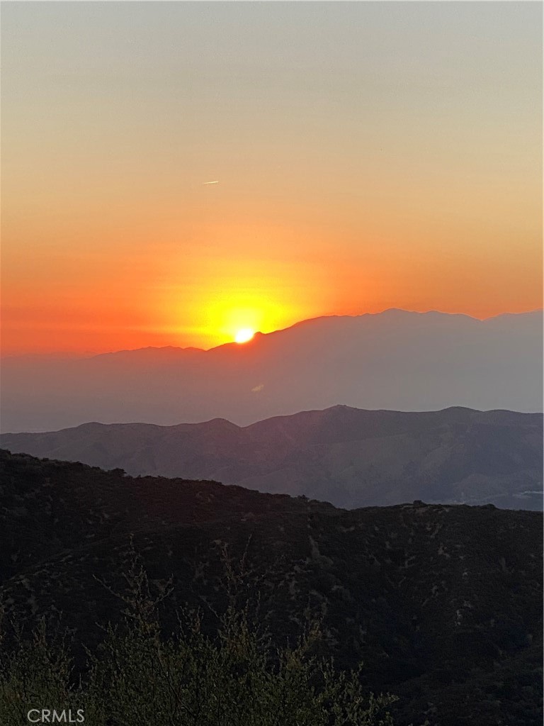 37342 Pisgah Peak Road Yucaipa, CA 92399 - Photo 5 of 6 a view of mountain and sunset