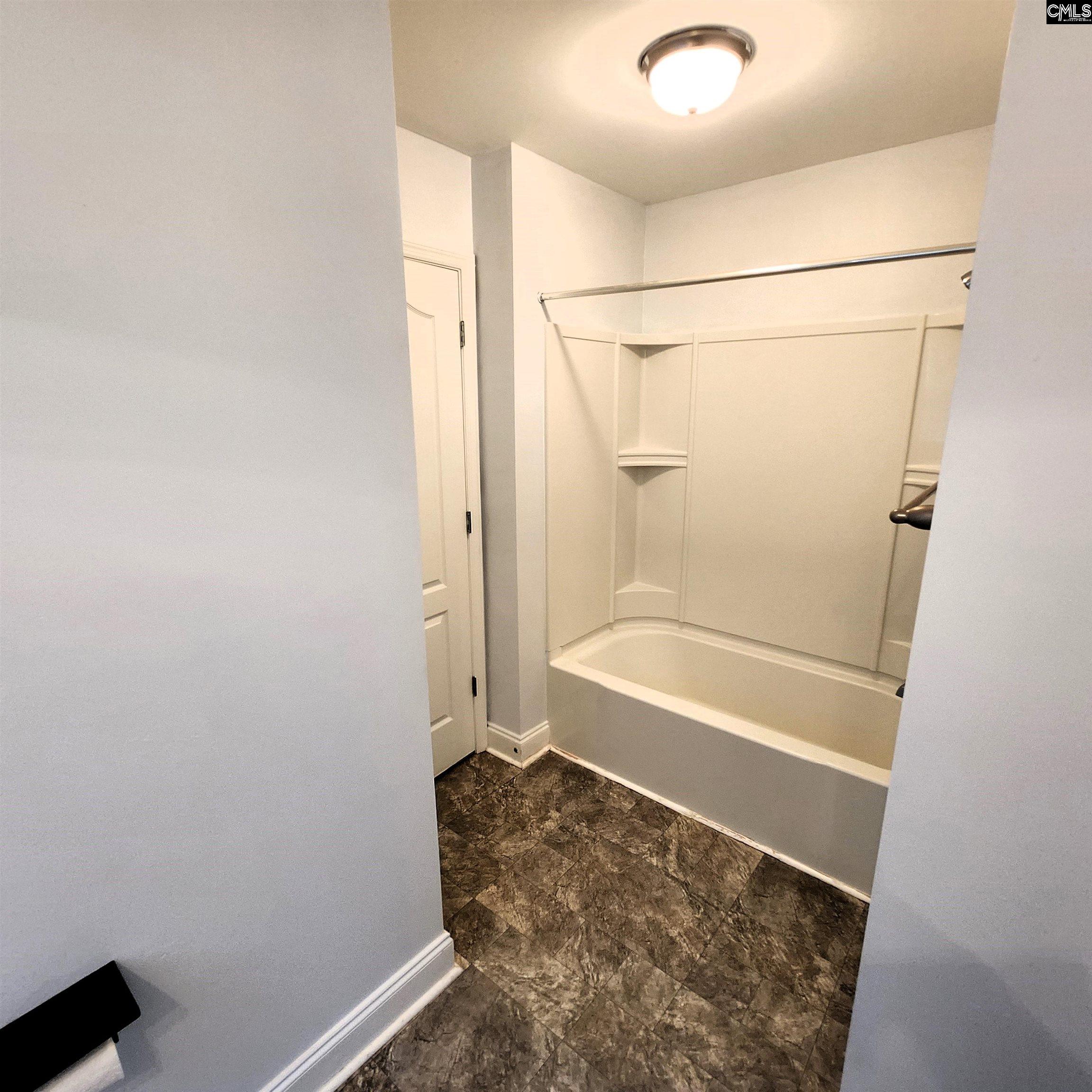 330 Large Oak Loop Columbia, SC 29209 - Photo 16 of 21 Gallery Image 16