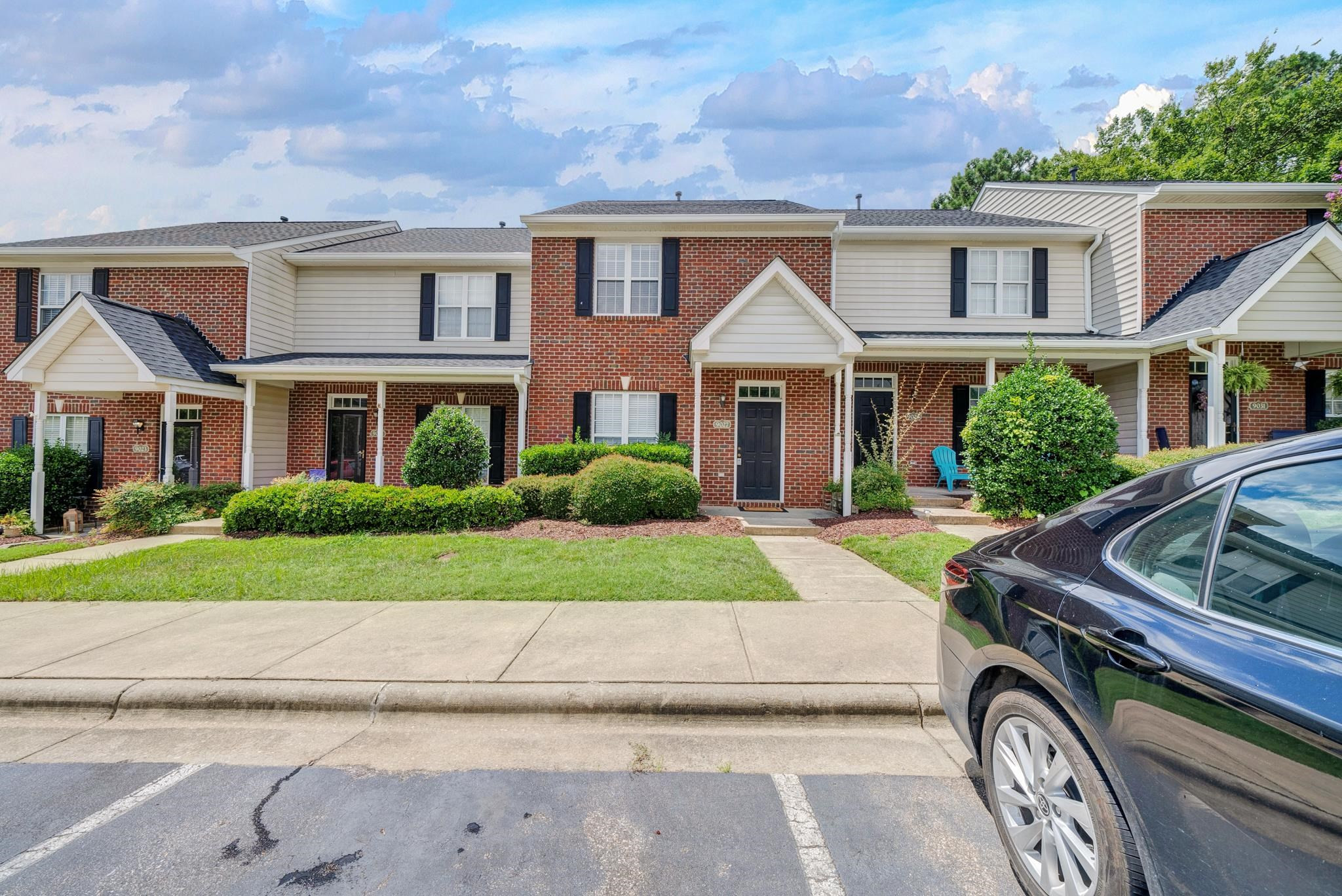 9027 Grassington Way Raleigh, NC 27615 - Photo 2 of 27 Photo 2