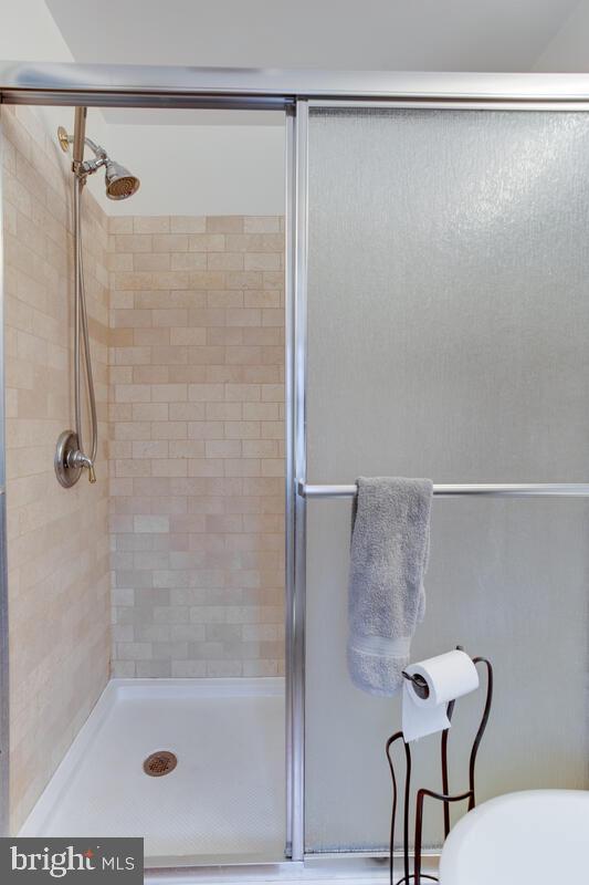 2058 Shore Drive Edgewater, MD 21037 - Photo 17 of 35