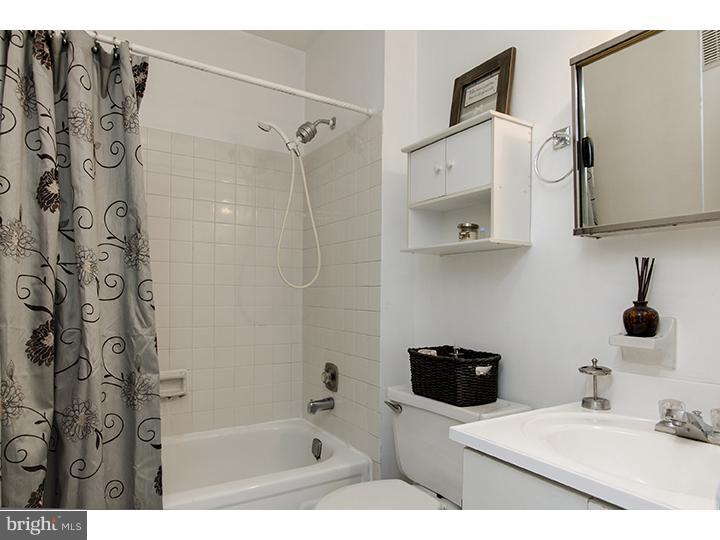 162 North 22nd Street, Unit B Philadelphia, PA 19103 - Photo 11 of 14