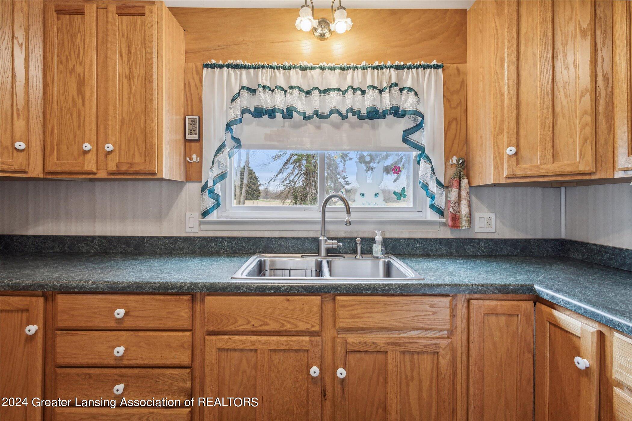 2909 East Clark Road Bath, MI 48808 - Photo 13 of 31 16-2909-E-Clark-Rd-Bath-Twp-MI-48808-Win