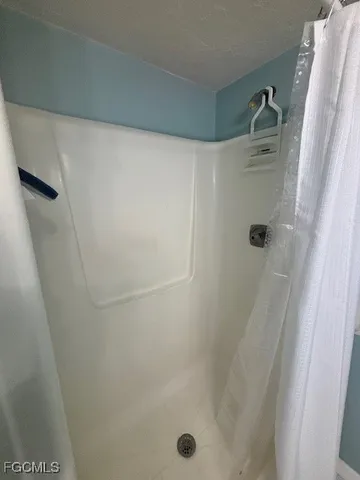 $2,400 | 16007 Davis Road, Unit 224, Fort Myers, FL 33908