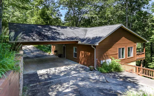 $475,900 | 76 Hollyanne Pond, Hayesville, NC 28904