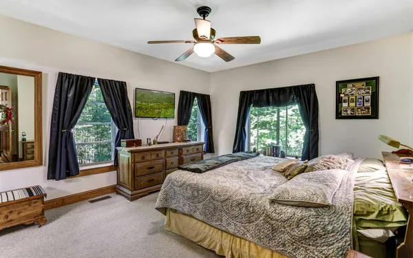 $475,900 | 76 Hollyanne Pond, Hayesville, NC 28904