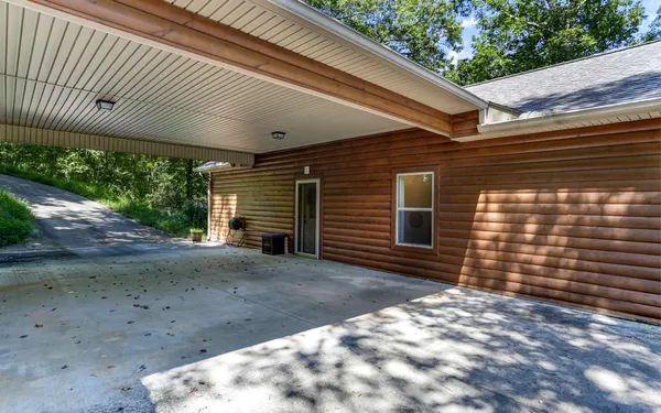 $475,900 | 76 Hollyanne Pond, Hayesville, NC 28904