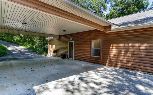 $475,900 | 76 Hollyanne Pond, Hayesville, NC 28904