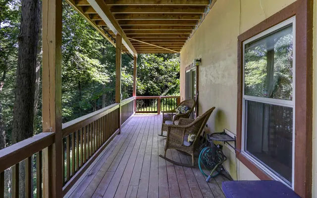 $475,900 | 76 Hollyanne Pond, Hayesville, NC 28904