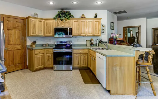 $475,900 | 76 Hollyanne Pond, Hayesville, NC 28904