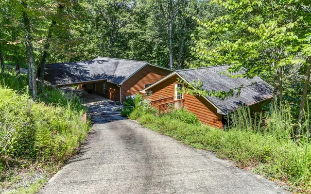 $475,900 | 76 Hollyanne Pond, Hayesville, NC 28904