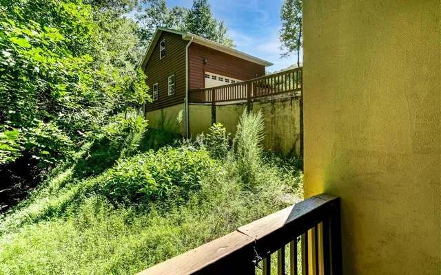 $475,900 | 76 Hollyanne Pond, Hayesville, NC 28904