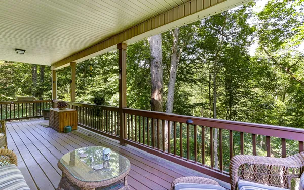 $475,900 | 76 Hollyanne Pond, Hayesville, NC 28904