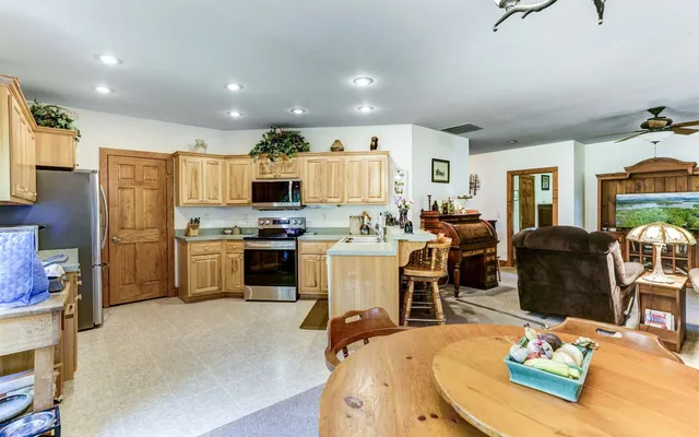 $475,900 | 76 Hollyanne Pond, Hayesville, NC 28904