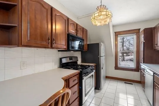 $2,175 | 278 Greenwood Street, Unit 1, Worcester, MA 01607