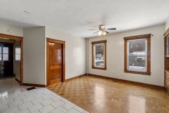 $2,175 | 278 Greenwood Street, Unit 1, Worcester, MA 01607